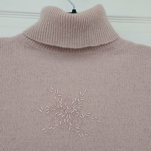 Vintage lambswool angora beaded turtleneck